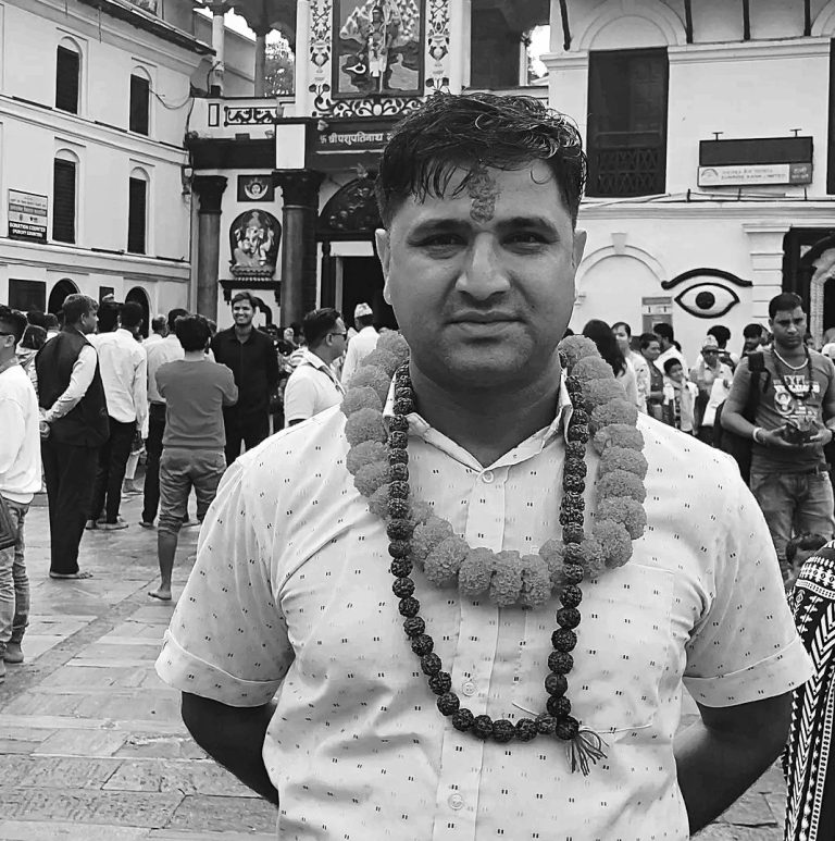 मोटरसाइकल दुर्घटनामापरी किसान प्रेमी  अधिकृत लम्सालको निधन
