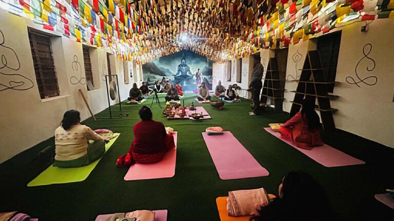 नेपालमै पहिलोपटक अर्जुनचौपारी गाउँपालिकामा ध्वनी चिकित्सा पद्धतीबाट उपचार